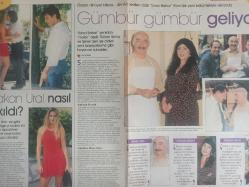 Yeni Rapsodi Haftalık Aktüalite Sinema Tiyatro Müzik ve Magazin Dergisi - 16 Eylül 2000 - Enrico Macias - Kabile Reisi - Göründüğü Gibi Değil - Melanie Griffith - Antonio Banderas - Suzy - Esin Moralıoğlu - Volkan Severcan - Mehmet Güleryüz - Ayşegül Aras - Türkan Şoray - Şener Şen - Özkan Uğur - Gümbür Gümbür Geliyor - Hakan Ural Nasıl Yıkıldı? - Gül Gölge fotoğraf ve haberi - Dergi Tam Değildir Sadece 4Sayfası Mevcuttur - Dergi Kapağı Yoktur