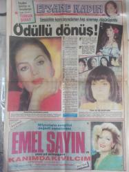 Tan Haftalık Magazin ve Siyasi Aktüalite Gazetesi - 30 Aralık 1988 - Koltuk Bıraktıran Aşkın Faturası da Ağır - Ömer Dinçkök - Mehmet Reyhan - Zeynep Sarıyer - Osman Hızlan - Cezmi Kartay - Vatandaş İnönü Sinemada - Emel Sayın - Sessizlikte Kızını Seyrederken Hep Sinemayı Düşünüyordu - Türkan Şoray - Efsane Kadın - Ödüllü Dönüş fotoğraf ve haberi - Gazete Tam Değildir Sadece 2 Sayfası Mevcuttur