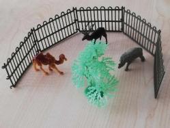 Western vahşi batı at arabası kaktüs kaya parçası kovboy. Fil deve geyik ağaç çit ler. Taş devri fred barni çakıl wilma kaya parçası figür oyuncak Koleksiyon dekor hediye nostalji tasarım süs hobi eğlence vintage retro minyatür diorama ölçekli çizgi film roman Animasyon karikatür kahramanları