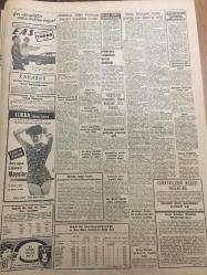 YENİ SABAH GAZETESİ  22 HAZİRAN 1962 YIL :25 SAYI :8359---Gürsel Hükümeti Kurma Görevini Yine İnönü 'ye Verdi --İşçiler 4 lidere birer ikaz mektubu  yolladı --Ticaret Odası Fırıncıları Haksız Buluyor --Polis 67 Kabadayıyı  Emniyette Topladı --Başkanlık sırası bizde diyen AP 'liler  CHP 'ye  koalisyon  teklif ediyor --Bölükbaşı Millet Partisinin İstanbul Teşkilatını Kurdu --Özdilekler  damat  teklifini  reddetti --Randevu  sermayeleri  ile  kaçtı fakat  gelini  ayakta yakalandı ---Buhran Buhran Üstüne :Siyavuşgil --Operanın ikmali için 50 milyon lira lazım --İtalyanlar için boşanma bir dramdır ---Kübalılar  Newyork ta  karışıklıklar  çıkardı --Basri ,Kadri ,Şükrü ,Ergun  ve Bülent Satış Listesine Konuldu --600. yıl Kırkpınar Güreşleri Başlıyor --Tarık ,Galatasaray la  anlaştı  amma --Galatasaray  ,Beşiktaş 'la Berabere Kaldı --Koyu Beşiktaşlı :Apkaryanlar --