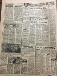 YENİ SABAH GAZETESİ  24 EYLÜL 1962 YIL :25 SAYI :8453-Alanya’da kadın turistlere “lokum”diye sesleniyorlar--İsmet İnönü 'nün  CHP Başkanlığından Ayrılacağı Açıklandı --A.Doğan İhtilali Biz Hazırladık Diyor --Başol Politikaya  Karıştı  İddiasını Dün Reddetti --İnönü 'yü  övenlere bir CHP 'li  yağcılar dedi --Sınırımızı aşan bir Barzani   gerillacı  grubu  yakalandı --Mardin de Maarif  Müdürü Soyuldu --Gürsel  dün İzmir de  dedi ki : Koalisyonu bozmak değil --Tiyatro Mevsimi :Siyavuşgil --Meşhurlar gemisi bugün İstanbul da ----Harp Filmleri ---Galatasaray  ,ilk puanı  Karşıyaka  verdi :1-1--Fenerbahçe ,Y.Direk 'i rahat mağlup etti :3-1--Denk  mücadeleyi  K.Paşa kazandı --Kız Milli Atletizm Takımı Tespit Edildi --