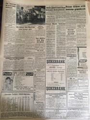 YENİ SABAH GAZETESİ 22 EYLÜL 1962 YIL:25 SAYI :8451--Dahiliye Vekaleti dün Vilayetlere emir  verdi --Silahlar  iade  ediliyor --Silahlanacaklar arasında  başvekil  ve  vekiller de var --Irçılıktan  dün  Meclis te yine  bir kavga çıktı --Kazaklardan 2 kadın  giderayak  doğurdu --Gürsel  ,tembel  olan İslam değildir  ,dedi --Kadınlar tecavüzleri  protesto  için  toplandı --İnsan Unutmaz :Siyavuşgil --Trabzon  da bir kamyon devrildi  :1 ölü ,7 yaralı --Macmillan : O Pazarın dışında  kalamayız  dedi --Muz Ülkesi Alanya --Fransız Cumhurbaşkanı  Referandumla  Seçilecek ----Bugün İzmir de :Galatasaray -Göztepe --Uluğ 'a  göre :Fenerbahçe  de ki  kriz  geçici --Roma Başkanı  İhtiyatlı Olmamız  Gerekiyor  Dedi --Yüzme Milli Takımı  Yarın Hareket Ediyor --