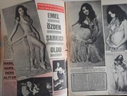 Pazar Haftalık Aktüalite Sinema Tiyatro Müzik ve Magazin Dergisi - 17 Mayıs 1974 - Sayı:921 - Pakize Suda - Ceyhan Cem - Emel Özden Şarkıcı Oldu - Harıl Harıl Ders Alıyor - Emel Özden - Ergüder Yoldaş - Semra Yıldız - Sarışın Bomba Tam Kırk Yaşında - Bertha İçin Çıplaklık En Büyük Mutluluk - Feri Cansel Posteri - Prenses Banu - Neri Neril Yeşilçam'a Demir Attı - Kadir İnanır Başrolde - Nuray Belbüken - Murat Köseoğlu - Muazzez Abacı - Selma Güneri - İlhan İrem - Emel Sayın - Norma Levy - Colin Levy - Erol Taş - Hülya Şengül - Mesut Engin - Ahmet Turgutlu fotoğraf ve haberi - Dergi Tam Değildir Sadece 16 Sayfası mevcuttur