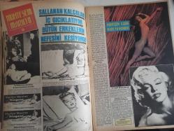 Pazar Haftalık Aktüalite Sinema Tiyatro Müzik ve Magazin Dergisi - Sayı:958 - Bahar Erdeniz - Funda Balcı - Nazan Şoray - Ablama Hayranım - Melek Görgün Anadolu'da Kraliçe Gibi Ağırlandı - Sallanan Kalçaları İç Gıcıklatıyor Bütün Erkeklerin Nefesini Kesiyordu - John Huston - Marilyn Monroe - Muhteşem Kadın - Seyyal Taner Posteri - Yeşilçam'ın Genç Yıldızları Çıkar Yolu Bir - İzzet Günay - Pamir Pınar - Gülgün Erdem - Nil Uzun - İsmet Üstekin - Melek Görgün - Gülşen Bubikoğlu - Meral Orhonsay - Ümit Utku - Perihan Savaş - Meral Zeren - Aşk Devam Ediyor - Kadir İnanır - Prenses Banu - Mine Mutlu - İstanbul Beyrut Mekik Dokuyor fotoğraf ve haberi - Tam Takım Dergi