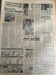 YENİ SABAH GAZETESİ  26 EYLÜL 1961  YIL :24  SAYI :8095---CHP ve AP liderleri  kampanyayı  açtı --İnönü ilk  konuşmasını dün Malatya da  yaptı --YTP ne  göre  bütün  rejim  meseleleri  halledilmiş  --Uçak kazası  kurbanlarından  biri defnedildi --Ragıp  Gümüşpala ,Afyon  Eskişehir  ve Kütahya  da Konuştu --YTP ne  göre bütün rejim  meseleleri  halledilmiş --Un stoku  yapan  fırıncılar örfi  idareyi  verilecek --Seçim Beyannameleri :Siyavuşgil ---Amerikan  Altıncı Filosu  Limanımızda ---Egenin  siyasi tutumu  yalnız tütüne bağlı --Niğde CKMP Kadınlar Kolu Başkanı  Genç  ve Güzel Bir Hemşire ---Sophia Loren erkekli  kadın  arasındaki  eşitliğe  inanmıyor --Don Juan Carlos  aşk  evlenmesi  yapıyor --Güney Kore Milli Maç Teklif  Etti --Güreşçiler  kilolarını  perhizle  düşürecekler --Nedim 'in  cezası  dün  tasdik  edildi --