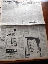 Cumhuriyet Gazetesi - 16 Mayıs 1959 - Meclis Koridorlarında Kavga - CHP'li Turgut Göle'nin Başına Baston Darbesi İsabet Etti - İsmet İnönü Demokrat Parti'lilerin CHP'lilere Tecavüz Ettiklerini Söyledi - Atıf Benderlioğlu - Amerikan Başkanı Eisenhower'in Türk Milletine Mesajı - Hava Şehitleri Anıldı - Memba Suyu Diye Neler İçiyoruz - Karaca Tiyatro - Sevda Sokağı Komedyası Yazan Halide Edip Adıvar Yazı Dizisi - Ahmet Nimet Kurat - Kuzey Irak'ta Asiler 5 Karakolu İşgal Ettiler - Bay Oscar Karikatür - Sivrisineklere Karşı B Vitamini -  Burhan Felek - Garanti Bankası -  Kıymetli Ses Sanatkarı Mualla Mukadder - Hula Hoop'tan Sonra Yeni Bir İcad - Yunus Nadi Armağanı - Uluç Ali Yazan Halikarnas Balıkçısı Yazı Dizisi - Adana Vapurunu Sulukule Ekibi Uğurladı - Vita Yağ - Odo Ro No Koku Giderici - Federasyon Kupasında Kasımpaşa Beyoğluspor'a Yenildi - 11. Avrupa Basketbol Şampiyonası - Fenerbahçe Adana'ya Gidiyor - Fenerbahçeli Canel Konvur Antremanda 1.52 Atladı - Galatasaray Karagümrük Maçı