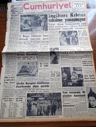 Cumhuriyet Gazetesi -14 Temmuz 1957 - Nadir Nadi - Sovyet Rusya Türkiye'ye Karşı İktisadi Taarruza Geçti - İngiltere Kıbrıs'ı Taksim'e Yanaşmıyor - Ordu Sergisi Gülhane Parkında Dün Açıldı - Akdeniz'de Rus Filosu - Osman Bölükbaşı Son İtiraz Hakkını Kullanıyor - Yeni Tersanenin İlk Planları Hazırlandı - Hasan Ali Yücel Köşe Yazısı - Senenin En Beğenilen Perde Ve Sahne Eseri Uyuyan Prens - Yanlış Zifaf Yazan Kemal Bilbaşar Yazı Dizisi - Bandırma'ya Zuhurat Postası - Karikatür - Yemen'de Sovyet Silahları - Hollywood Kraliçe İstemiyor - Mine Coşkun Küçük Çiftlik Parkında - Fahri Celal Göktulga - Bulmaca - Haftanın Şakaları Yazan Burhan Felek - Fransa'nın Milli Bayramı - Zihin Sporları - Büyük Casuslar Derleyen A. Cemalettin Saraçoğlu - Opon Ağrı Kesici - Opatia'da Şampiyon Olduk - Aysberg Tehlikesi - Sümerbank - Fenerbahçe Kongresi Bu Sabah Yapılıyor - Zeki Rıza Sporel - Ali Muhiddin Hacı Bekir - Faruk Ilgaz - Liselerarası Türkiye Atletizm Birincilikleri - Mediha Demirkıran -Mualla Gökçay