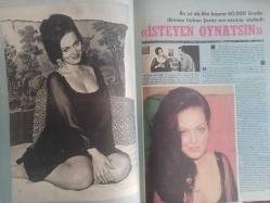 Pazar Haftalık Aktüalite Sinema Tiyatro Müzik ve Magazin Dergisi - 9 Şubat 1968 - Sayı:594 - Ertan Anapa - Sevinç Pekin - Pop Çamaşır Tozu Reklamı - Balık Gözüyle Yeşilçam - Gülsün Kamu - Orhan Günşiray - Meftun Olgaç - Belgin Doruk - Murat Soydan - Sezer Güvenirgil - Cüneyt Arkın - Alp Zeki Heper - Türkan Şoray İsteyen Oynatsın - Devlet Devrim ve Annesi Şarkıcı oldu - Nermin Baykara Devrim - Hanımların Köşesi - Yıldız Falınız - Nurlan San Evlendi - Göksel Kalaycı - Suat Yalaz - Fikret Hakan - Erol Taş - Orhan Günşiray - Tülay Erdeniz fotoğraf ve haberi - Tam Takım Dergi