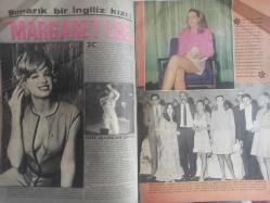 Pazar Haftalık Aktüalite Sinema Tiyatro Müzik ve Magazin Dergisi - 29 Temmuz 1967 - Sayı:566 - Gülsün Kamu - Gamze Öz - Figen Say Yoruldu - Tamer Yiğit - Bilge Olgaç - Yıldırım Gencer - Yılmaz Köksal - Ersun Kazançel - Puro Sabun Reklamı - Cüneyt Arkın - Güler Cüreklibatur - İkinci Balayı  -Şımarık Bir İngiliz Kızı - Margaret Lee - Perde Arasından Çekildi - Claudia Brook - Gönül Turgut - Margaret Lee - Bir Kararsız Şöhret Gülsün Kamu - Dansözlükten sinemaya - Haftanın Ardından - Hülya Koçyiğit - Tamer Yiğit - Fikret Hakan - Sevda Ferdağ - Mehmet Kamuran - İzzet Günay - Selda Alkor - Senih Orkan - Süleyman Turan - Devlet Devrim - Güzin Sayar - 20 Soru 20 Cevap - Reha Yurdakul fotoğraf ve haberi - Tam Takım Dergi