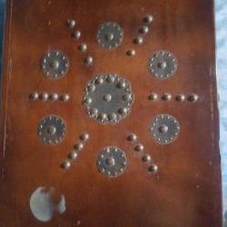 Masif Sandık ,Metal Süslemeli,Aynalı,Vintage