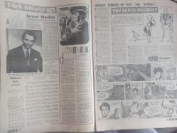 Pazar Haftalık Aktüalite Sinema Tiyatro Müzik ve Magazin Dergisi - 17 Şubat 1963 - Sayı:334 - Ayhan Işık - Pazar Fantezisi Yalçın Kaya - Kibar Hırsız Çizgi Romanı - Orhan Boran ve Yuki - İsmet Nedim - Limonata - Tam Erkek Misiniz? - Yenilmez Yumruk Ben Bolt Çizgi Romanı - Kaybolan Anahtar Hikayesi - Semra Basmacı - İkiz Kardeşlerin Baht ve Kader Beraberlikleri - Belgin Doruk - Aliki Vuyuklaki Türkiye'de Film Çeviriyor - -Ayşecik ve Ayhan Işık - Beyazperdemizin İki Ünlü Yıldızı - Barbara'nın Gölgesi - Serge Dalene - Uçan Adam Çizgi Romanı - Hanımlarla Başbaşa - Zeynep Berk - Okuyuculara Cevaplar - Münir Özkul - Miki Fare, Brik Bradford Çizgi Romanı - Genç Kız Kalbi ve Boncuk Çizgi Romanı - Şundan Bundan - Bu Haftaki Falınız - Orhan Boran ve Yuki - Kadın ve Kedi fotoğraf ve haberi - Tam Takım Dergi
