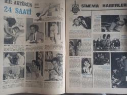Pazar Haftalık Aktüalite Sinema Tiyatro Müzik ve Magazin Dergisi - 28 Ağustos 1965 - Sayı:466 - Selma Güneri - Genç Kız Kalbi ve Boncuk Çizgi Romanı - 12 Ayda 18 Film Çevirip Afiş Rekoru Kırdı - Bir Aktörün 24 Saati - Cüneyt Arkın - Ahmet Tarık Tekçe - Türkan Şoray - Birsen Menekşeli - Sevim Çağlayan - Öfke Dağları Sardı Film Hikayesi - Pervin Par - Ekrem Bora - Nilüfer Aydan - Puro Tuvalet Sabunu Reklamı - Doktor Kilder ve Kırık Kalp Çizgi Romanı - Aşk Rüyası - Yeşilçam'da Soyunmayan Kalmadı - Ajda Pekkan - Pervin Par - Nilüfer Aydan - Fatma Girik - Hülya Koçyiğit - Birsen Menekşeli - Nebahat Çehre - Devlet Devrim - Mine Soley - Zuhal Tan - Ebediyen Beraberiz fotoromanı - Tanışma ve Tanıştırma - Hanımlar Sizin İçin - Zeynep Berk - Hasbi Tembeler Çizgi Romanı fotoğraf ve haberi - Tam Takım Dergi