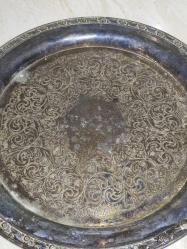 17408-ESKİLERDEN GÜMÜŞ KAPLAMA KALEM İŞÇİLİKLİ KAHVE TEPSİSİ