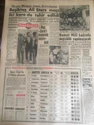 YENİ SABAH GAZETESİ 2 EKİM 1962 YIL :25 SAYI :8461----Akşemseddinoğlu  sabaha karşı Pityon 'dan  Yunanistan  'a kaçtı --Kocam Çağırsa Avrupa 'ya Gitmem --Firarinin bugün  haksız  iktisap  davası vardı --Servet beyannameleri bir  defa iade edilecek --AP -MP Planı Koruma Tasarısına  İtiraz Etti ---E.Alican 'a göre  eski  planlamacılar  suçlu --Hortlayan Dosyalar :Siyavuşgil --Balıkçılığımızı  Kalkındırmak  İçin  Yeni Tedbirler Alınıyor --Üniformalı  beş şaki bir  eve  baskın yaptı --Beşiktaş All Stars Maçı İki Kere de Tehir Edildi --İ.Uluğ Şeref 'i Kaybettik  Sayılır Dedi--Namzet Milli Kadroda Değişiklik  Yapılmayacak ---