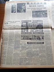 Ulus Gazetesi - 1 Aralık 1953 - Hüseyin Cahit Yalçın - Sudan Mısır'la İşbirliği Yapacak - Sedat Simavi Aleyhine Açılan Dava - Nihat Erim - Amerika Pakistan Görüşmeleri - Amerikada Demokratlar Eisenhower'i Tenkid Ediyor - Amme Enstitüsünde Basın Konferansı - Ordu'da Darlık Başgösterdi - Afyon'dan Adnan Menderes'e Cevap - Güzel Gözlü Yosma Yazan Pierre Decourcelle Yazı Dizisi - Tütün Yazan Emin Erişirgil - Kızılların Kore'ye Dair Teklifi - 9 Güzel Model Tokyo Yolunda - Denizler Hakimi Filmi - Durmadan 275 Saat Piyano Çalan Adam Heintz Arntz - Ho Si Minh'in Teklifi Vietnam'da Heyecan Uyandırdı - Ölümü Münasebetiyle Üstad Veli Kanık - Kara Gücünden Sabahattin 7 Golle Birinci - Kayak Federasyonu Antrenörü Getiriyor - Baykara'nın Serüvenleri Gecenin Kanatları Çizgi Roman -  Dedektif Bil Morton Esrarlı Şato Çizgi Roman - Cenubi Amerikan Ses Yıldızı Alda Regis - Français Emaye Gaz Sobaları - Güven Otobüsleri