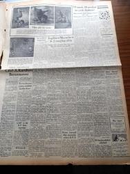 Ulus Gazetesi - 26 Kasım 1953 - CHP 10. Kurultayı Beyannamesi - Hüseyin Cahit Yalçın - Millet Partisi Dünkü Duruşmasında 10 Sanık 26 Avukat On Yedi Dinleyici - Nihat Erim - İngiltere Macaristan'a Dün 6 3 Mağlup Oldu - Kore'de İstanbul İçin Bir Teklif - Yunan Kralı Paul Teksas'ta - İsrail'in Kadın Başbakan Adayı Golda Myerson - İdamı İstenen Eski Irak Başbakanı Doktor Musaddık - Eczahane Açma Tahdidi Kaldırılıyor - Avusturya İçin Yeni Batı Notası - Güzel Gözlü Yosma Yazan Pierre Decourcelle Yazı Dizisi - Namık Zeki Aral - Saffet Arıkan'ın Ölüm Yıldönümü - İngiltere İle İran Anlaşamıyorlar - Çapa Nakış Ve Kroşe İplikleri - Sharett İsrail Başbakanı Oldu-  Mau Mau'ların Bombardımanı - Müthiş Bir Cinayetin Hikayesi - Fenerbahçe Beşiktaş Maçının Hakemi İtalyan Carpani - Halit Ergönül Ringe Dönüyor - Baykara'nın Serüvenleri Gecenin Kanatları Çizgi Roman - Dedektif Bil Morton Esrarlı Şato Çizgi Roman - Yılan Gibi Kadın Rosie Llanos- Kör Bir Kadının Hayatı Yazı Dizisi - Petter Fielding Motor