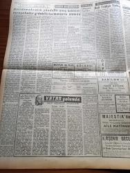 Ulus Gazetesi - 18 Ocak 1958 - İktisadi Komitenin Gideceği Yolu Tayin Etmesi Teklif Edildi - Sendikalar Yeniden Kurulmalıdır - Bayındırlık Bütçesi Görüşülmeye Başlandı - Milletvekilleri Kan Bağışlayacak - Ünlü Piyanist Samson François Geliyor - Sinop Seçimine Dair İtirazların Yeniden İncelenmesi İstendi - Et Ve Balık Kurumunun Statüsü - Türk Kıbrıs Gazetesi Yapıldı - Profesör Şekip Tunç Fındık Öldü - Salahattin Hakkı Esatoğlu - Neyzen Tevfik - Vatan Yolunda Milli Mücadele Hatıraları Yazan Yakup Kadri Karaosmanoğlu Yazı Dizisi - Küçük Venedik'te Buhran - Celal İleri'nin Cenazesi Kaldırıldı -  Çin Hükümeti Nişan Verdi - Bir Tekel Sakini Bay Sabri Röportaj Örsan Öymen - Başkentte 24 Saat - 1958 De Dolar Devalüasyonu Mu Yapılacak - Silviya Latin Aşığı - Baykara Attila'nın Eli Çizgi Roman - Adenauer Antikomünistliği İçin Taltif Edildi - İran Güreş Takımı Geliyor - Dörtlü Turnuvaya Bugün Başlanıyor - Mısır Turunda Aytekin İpek Dördüncü Oldu - Hakem Veli Necdet Arığ Açıklıyor