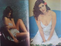 Erkekçe Aylık Aktüalite Sinema Tiyatro Müzik ve Magazin Dergisi  - Haziran 1984 - Necla Nazır - Erkekçe Söyleşi - Mehmet Ali Yılmaz - Türk Mafyası İpek Yolunda - Ne Cennet Ne Cehennem - Aksaray Aksaray - Pipo İçmek - Erkekçe Gecesi - Evlilik Adaylarına Tavsiyeler - Ayın Takvimi: Dorothy Stratten  - Kolestrol - Erkek Denen Muamma - Julie - Şemsiyeli Adam - Evlilikten Korkmayın - Fügen - İki Dünyanın Nimetleri - Kılıçlar Fora - Jimi Hendrix - Geçen Sayılar - Sahne ve Plaklar - Restoranlar ''Korukent Fondue''  - Neşeli Fıkralar - Düşünelim, Eğlenelim - Erkekçe Tavsiyeler - Julie Posteri fotoğraf ve haberi - Ayın Takvimi Eki Mevcuttur - Posterli Tam Takım Dergi