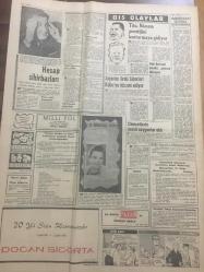 YENİ SABAH GAZETESİ   2 ŞUBAT 1962 YIL :24 SAYI :8224--Ordumuzun siyasi  fikriyatı  yoktur --Bir ihtilali  karşılayacak  gerekli kuvvete  sahibiz --Nuri Beşer 'in dokunulmazlığı  bugün kaldırılacak-- Doktor Kaya Amerika da Ölmek İstiyor --İncirlik  hava  alanı  işçileri  idarecilerle  ihtilafta --Liselere seçmeli dersler  konacak --Almanya ya gidecek işçiler dolandırılıyor --Fransız yıldızı M.Vlady  Aşk nefis  bir şeydir  dedi --Karanlıkta  şarkı :Siyavuşgil --Belediye ucuz ev  inşaatına başlayacak --Arjantin  Ordu Liderleri Küba 'ya Hücum  Ediyor --Brigitte Bardot bu afişi  veto etti --Büyük Sebastiyanlar ---Metin artık İtalyan gibi  sert oynamalıdır --İnter  Milan Maçı --Vefa ,Fenerbahçe 'yi yenmek azminde --Doğu Kupası için Vali Haftaya Karar Verecek --Balkan  Güreş Şampiyonası --France Football  mecmuasına göre Lefter  ilkbaharda futbolu bırakıyor ----