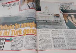 STAR DERGİSİ-STAR-19 TEMMUZ-1992-YIL:1-SAYI:40-1992-KAPAK-FOTOĞRAF-RÖPORTAJ-MAGAZİN-SOSYETE-TARİH-BELGESEL-ASTROLOJİ-LIFESTYLE-YELTSİN-KRISTOF KOLOMB-MUMYALAR MÜZESİ-TÜRKİYE-ARAŞTIRMA-İLK-DENİZALTI-OLAY-FİLM-ZEHİRLİ SARMAŞIK-DENİZ HAMAMLARI-POLİTİKACI-EN CİMRİ TURİSTLER-İNGİLİZLER-SHOREDITCH TREN İSTASYONU-BRIGITTIE NIELSEN-KAAN SOYAK-HAKAN KARAKAYA-BAŞARI-HİKAYE-MADAME TUSSAUD-LONDRA-DREV BARRYMORE-SARA GILBERT-TOM SKERLIT-LEGRADI TESTVEREK RESTAURANT-AMERİKA-İSMET PAŞA-HEYBELİ-İSMET İNÖNÜ-BODRUM MEKTUBU-GÖKÇEBEL KÖYÜ-ERKAN AYRAL- OSMAN BÖLÜKBAŞI-