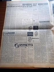 Ulus Gazetesi - 20 Nisan 1959 - İstanbul'da Hüseyin Cahit Yalçın Ocağının Açılışı Sebebiyle Yapılan CHP Toplantısı Zorla Dağıtıldı - Cumhuriyet Halk Partisi Heyetinin Trakya Gezisi Dün Sona Erdi - Demokrat Parti İl İdare Heyeti Banka Müdürlerinden Kurulacak - İstanbul Mahmutbey Muhtar Seçimini Kazanmak İçin Demokrat Parti Otobüsle Seçmen Taşıdı Kızılay Yiyecek Dağıttı - Ordu Takımımız Lüksemburg'u 5 2 Yendi - Antalya Milletvekili Burhanettin Onat Demokrat Parti'nin Gidişi Başka Millette Olsa 10 Defa İktidardan Düşerdi - Beşiktaş Ve Fenerbahçe Rakiplerini Yendiler - Milli Korunma Kanununun Kaldırılması - İsmail Rüştü Aksal - Turhan Feyzioğlu - Kemal Satır - Çalar Saat Yazan Erle Stanley Gardner Yazı Dizisi - Cezayir Kurtuluş Cephesi Seçimleri Boykot Ediliyor - Yazarlar Arasında Ankete Göre Stevenson 1960'da Başkan Seçilecek - Port Said'de Sovyet Filmleri Boykot Edildi - Kitaplar Yazarlar Köşesi - Kederli Yıllar Filmi Başrolde Belgin Doruk Kenan Pars Ve Fatma Andaç - Sinemalar -  Baykara