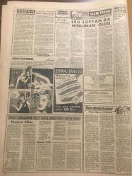 YENİ SABAH GAZETESİ  18 MART  1963 YIL :25 SAYI :8626--Üç Arap Devleti Başkan Mevzuunda Anlaşamadı --5 CHP 'li Bakan Planı  Methetti --Dostunun bir gözünü  kezzap atarak kör etti --Gıda maddeleri  fiyatı aralıksız  yükseliyor ---Gümüşpala Balıkesir de af istedi ---Devlet adamı  kıtlığı :Siyavuşgil --Hacca gidecek otobüsler özel  musaade alacaklar ---Nasır 'ın  yetkileri sınırlandırılacak ---16 Yaşından beri kemençe  çalan sanatkar  :Parasko Leondaridis --Salih  Tozan 'ın  evvel  çevirdiği son filmi :Cici Katibem yakında gösterilecek ---Fenerbahçe İzmir Spor 'u Rahat Yendi :3-0--Güzel  oynayan Karagümrük G.Birliği 'ni  1-0 mağlup etti --Hadiseli geçen Beşiktaş -A.Gücü maçı yarıda  kaldı ---