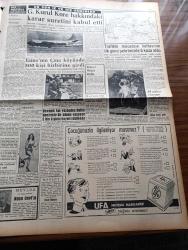 Ulus Gazetesi - 11 Aralık 1959 - Yakup Kadri Karaosmanoğlu - CHP Genel Sekreteri İsmail Rüştü Aksal'ın Bafra İlçe Kongresinde Yaptığı Konuşma - Vatandaş Artık Demokrat Parti'den Bezmiştir - Kıbrıs'ın İlk Cumhurbaşkanı Makarios Mu Clerides Mi Seçilecek - Trafik Haftası Dün Başladı - Anayasa Profesörü Tarık Zafer Tunaya - İnsan Hakları Günü İstanbul'da Kutlandı - Kurmay Albay Eker'in İstifası - Eisenhower Israrla Kontrollü Silahsızlanma Üzerinde Durdu - Türk İş Sendikasının Başkanı Rıza Kuaş'ın Basın Toplantısı - Müşterek Pazar Çalışmaları - Tarihte Bugün Sedat Simavi'nin Ölümü - Kumsalda Çeviren Bilge Karasu Yazı Dizisi - Ezine'nin Çına Köyünde 500 Kişi Birbirine Girdi - Tanınmış Sinema Artisti Henri Vidal Öldü - Grev Yüzünden İtalya'da Gazeteler Çıkamadı - Raybank - Samsun Güven Otobüsleri - NYSA Microbüsleri - Fenerbahçe Nice İle Üçüncü Maçı Cenevre'de Oynayacak - Barcelona - Real Madrid - Romanya Milli Maçı Ankara'da - Müşterek Bahis Heyeti - Diko Elektrik Şofbenleri