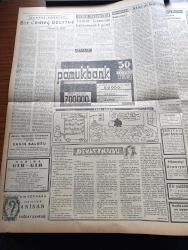 Ulus Gazetesi - 31 Mart 1957 - Kıbrıs'ta Rumlar Taşkınlığa Başladı - Lord Salisbury'nin İstifası Üzerine İngiltere Hükümeti Güç Duruma Düştü - Hüseyin Cahit Yalçın - Kuzey Afrika İçin Paris'te Nümayiş - Doktor Kamil Kırıkoğlunun Duruşmasına Dün Gizlilik Kararı Verildi - Ankara'nın En Büyük Kütüphanelerinden Umumi Kütüphane - Kasım Gülek'in İfadesi Alındı - Mısır Devlet Reisi Nasır Tehdide Baş Eğmeyeceğiz  Dedi - İzmir de Bugünkü At Yarışları - Demiryolu İşçileri Zam İstiyorlar - Devlet Kuşu Yazan Orhan Kemal Yazı Dizisi - Ticaret Lisesinde Kahramanlık Günü - Tamek Marmeletları - Yakup Kadri Karaosmanoğlu - Vita Yağ - Yapı Ve Kredi Bankası - Peri Masalı Sona Erdi Marlon Brando İle Nişanlısı Fransız Balıkçı Kızı Ayrıldılar - Bir Gerçek Sanatçı Şarlo Charlie Chaplin Yazı Dizisi - Lider Ankaragücü Mağlup - Havilland Krem - Vefa Galatasaray'ı Dün Terletti - Karmen Gömlek Atölyesi - Gazetecilerin Bugünkü Maçı - Futbol Federasyonu Tek Seçicisi Eşref Aykaç'ın İstifası