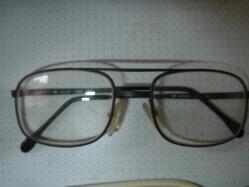 OPTİKÇİLER GÖZLÜKÇÜLER İÇİN CAMLI GÖZLÜK ÇERÇEVE HEPSİ ORJİNAL 10 ADET+1 KUTU GÖZLÜK TEMİZLEME MENDİLİ+1 ADET DERİ BÜYÜK BEZ+5 ADET GÖZLÜK KUTUSU