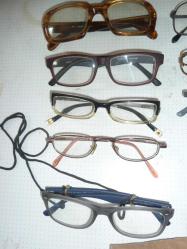 OPTİKÇİLER GÖZLÜKÇÜLER İÇİN CAMLI GÖZLÜK ÇERÇEVE HEPSİ ORJİNAL 10 ADET+1 KUTU GÖZLÜK TEMİZLEME MENDİLİ+1 ADET DERİ BÜYÜK BEZ+5 ADET GÖZLÜK KUTUSU
