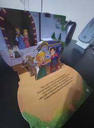 Uyuyan güzel 3 boyutlu kitap