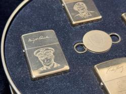 Orijinal Zippo Çakmak -   D-Day Koleksiyonu 50. Yıl Altın Anma Seti: 4 Çakmak ve Anahtarlık**