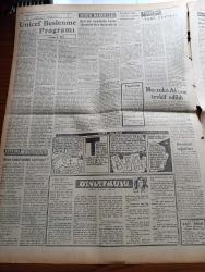 Ulus Gazetesi - 12 Mart 1957 - Devletkuşu Yazan Orhan Kemal Yazı Dizisi - Hüseyin Cahit Yalçın - İsmet İnönü Yeni Devir Açılmalı Dedi - CHP İzmir Kongresinde Demokrat Partililer de Hazır Bulundu - Gazze Bölgesinde Durum Çok Karışık - Truman Doktrinin Yıldönümü - Alman Viola Virtüözü Ankara'da - Merzuka Akçam Tevkif Edildi - Kasım Gülek'in Duruşması Tekrar Başlıyor - Kocakarı Soğukları Başladı - Tiyatro Köşesi A. Cemal Arı - Atom Denemeleri Ve Japonya - Araplar ve İsrail Karşısında Amerika Yazan Bülent Ecevit - Yakup Kadri Karaosmanoğlu - Kanser Gittikçe Artıyor - Irak Petrolleri Suriye'ye Doğru Akmaya Başladı - Köylüler Türk Hava Kurumu'nu Sever - Suriye Çekoslovakya'dan Silah Alıyor - Silviya Kobay'ın Hikayesi Çizgi Roman - Baykara Hz. Süleymanın Taşı - Ölen Adam Çeviren Bilge Karasu - Beş Şampiyondan Dördüncüsü İki Yıllık Boksör Gültekin Yalçınkaya - Milli Takımın Macaristan'la Rövanşı 24 Kasım'da - Ankara Makarnası - B Milli Takımı Nihayet Açıklandı - Futbolda Peru Ekvator'u Yendi