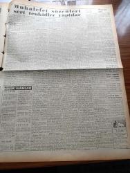 Ulus Gazetesi - 23 Şubat 1957 - Mecliste Bütçe Görüşmelerinin Üçüncü Günü - İçişleri Bakanı İle Osman Bölükbaşı Arasında Şiddetli Tartışmalar - Hani Devri Sabık Yaratılmayacaktı - Abdurrahman Fahri Ağaoğlu - Birleşmiş Milletler Siyasi Komisyonunda Kıbrıs Meselesi Karara Bağlandı  - Hüseyin Cahit Yalçın - Yunanistan'da Taşkınlıklar - Selanikte Öğrenciler Amerikan Haberler Bürosuna Hücum Ettiler - CHP Kars Milletvekili Sırrı Atalay'ın Duruşması - İsrail Meselesinde Amerika İle İngiltere Arasında Görüş Ayrılığı - Milli Gelir Ve Para Hacmi Yazan Namık Zeki Aral - Sinema Film Tenkitleri Haberler Yazan Adnan Ufuk - Şinasi Nahit Berker Hakkındaki Dava Karara Kaldı - Cezayir Fransa'ya Karşı Savaşa Devam Edecek - Montesi Davası Devam Ediyor - Dini Siyasete Alet Eden Vaiz Fevzi Boyer Mahkûm Oldu - Bayburt Kurtuluşunu Kutladı - Fay Temizleme Tozu - Michael Kidd'in İlk Rejisörlüğü - Fenerbahçe İlk Maçını Bugün Güneşspor İle Yapıyor - İtalya Ordu Takımı Dün 10 Gazeteci İle Birlikte Geldi