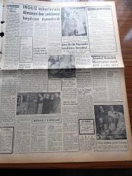 Ulus Gazetesi - 19 Şubat 1957 - Hüseyin Cahit Yalçın - Kıbrıs Meselesinin Birleşmiş Milletler Siyasi Komisyonunda Görüşülmesine Dün Başlandı - Yunan Tezini Çürüten Selim Sarper Yunanistan Bu Adayı Kana Bulamakta Dedi - Orhan Kemal'in Devletkuşu Romanı Yakında Ulus Gazetesinde - CHP Kırşehir Milletvekili Osman Alişiroğlu'nun Duruşması İçin Gizlilik Kararı Verildi - Kıbrıs Adasında Grevler - 1947'de Cezaevlerine Serbest Girilebilirdi - Metin Toker'e Açık Mektup Yazan Yakup Kadri Karaosmanoğlu - Tiyatro Köşesi Üçüncü Selim Yazan A. Cemal Arı - İngiliz Askerlerinin Almanya'dan Çekilmesi Heyecan Uyandırdı - Amerika'da Hayvanlar Sendikası Kuruldu - Demokrat Parti Eşya Piyangosu Biletleri Cebren Mi Satıldı - Silviya Kobay'ın Hikayesi Çizgi Roman - Baykara Hz. Süleymanın Taşı Çizgi Roman - Ölen Kim Öldüren Kim Bulgar Casusu Selmanof'un Maceraları Yazı Dizisi - FIFA Genel Sekreteri Kurt Gass Avrupa Türkiye'nin Avrupa Grubuna Alınmasını Arzu Ettiğini Bildirdi - Ankara Boks Takımı Kırıkkale'de