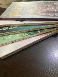 Barış bıçakçı seti- herkesle dostmuş gibi- sinek ısırıklarının müellifi - baharda yine geliriz- bir süre yere paralel gittikten sonra- veciz sözler