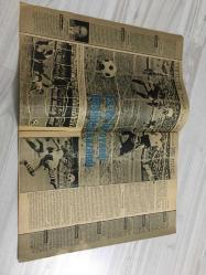 FOTOSPOR DERGİSİ - 09 EYLÜL - SAYI 105 - FİYATI 75 KURUŞ - BEŞİKTAŞ SPOR - ESKİŞEHİR SPOR - FENERBAHÇE SPOR - 968 KOLONUK TAHMİNLERİ - 168 SPOR TOTO SONUÇLARI - 1968 TÜRKİYE LİGİ PUAN CETVELİ - 1968 TÜRKİYE 2'NCİ LİGİ KIRMIZI VE BEYAZ GRUP PUAN CETVELİ - TÜRKİYE 3 LİGİ PYAN CETVELİ - BURSA SPOR - GALATASARAY SPOR - MERSİN İDMAN YURDU SPOR - DİYARBAKIR SPOR - İZ.SPOR  - UŞAK SPOR - TÜRKİYE LİGİ MAÇ FİKSTÜRÜ - TÜRKİYE LİGİ BAŞLIYOR - KAYA KÖSTEPEN - ALİ İHSAN KARAYİĞİT - ÇİRİÇ - SUPHİ BATUR - METİN OKTAY - SABRİ KİRAZ - MUHTAR TUÇATALAN - ERSEL - ALTIPARMAK - NAZMİ BARİ - ES-ES SPORUN YENİ 11 İ -  ABDULLAH GEÇİÇ - FETHİ HEPER - NİHAT ATACAN - GÖZTEPE SPOR - ADBAB SUCARİ - FEVZİ ZEMZEM - ZADEL VİNKO - MUZAFFER DEMİRHAN - GÜNDÜZ KILIÇ - EŞFAK AYKAÇ - RIDVAN BURÇETİN - KOCAELİ SPOR - KÜTAHYA SPOR - SAMSUN SPOR - GİRESUN SPOR - GALATA SPOR - FERKİKYÖY SPOR - BALIKESİR SPOR - AYDIN SPOR - ÜLKÜ SPOR - KONYA SPOR - SİVAS SPOR - BEYLERBEYİ SPOR - ZONGULDAK SPOR - KASTAMONU SPOR -RIGI SAAT REKLAM