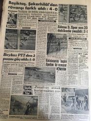 YENİ SABAH GAZETESİ 9 NİSAN  1961 YIL :23 SAYI :7928---İnönü ,CHP 'lilere itidal tavsiye etti ---İskenderun  dan 4 kişi daha nezarete alındı --Topkapı da bir çocuğu ezen  şoför  firar etti --Demiryolu işçileri de  idareden  şikayetçi --Yassıada dün 1  şahit dinlendi --Kemal Aygün İzmit de altı ay  hapse mahkum ---Hasbi Bey Ağladı :Siyavuşgil ----Sinema :Dolandırıcılar  Şahı, Ölüm Peşimizde ,Acı Tebessüm ---Beşiktaş ,Şekerhilal den  rövanşı farklı aldı :4-0---Beykoz PTT den 2 puanı  güç aldı --Adana D.Spor son 20 dakika da yenildi :2-1---Galatasaray  bugün Apollon  ile  oynuyor --