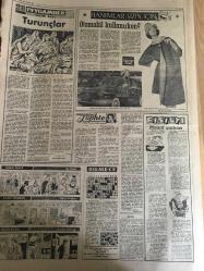 YENİ SABAH GAZETESİ  30 MART 1961 YIL :23 SAYI :7918--Sabık bir DP evinde  dinamit  kalıpları bulundu ---147 ler dün Gürsel ve Milli Eğitim Bakanı  ile Görüştü --YTP 33 , Adalet Partisi 25 ilde  teşkilat  kurdu --Sinek  mücadelesi  için 2 milyon lira ayrıldı --Amerikan Denizcileri :Siyavuşgil --10 yıl boyunca hem  Ruslara  hem de Amerika 'lılara  hizmet  eden  casus--Nürnberg de bir uçak düştü 52 kişi öldü --İlk Feza Yolcusu Seçildi ---İçişleri Bakanı Bugün Diyarbakır da 11 Vali İle Toplantı Yapacak----Fenerbahçe galibiyeti  kaçırdı :2-2--Genç Milli Takımlar Şampiyonasından Üç Takım Çekildi --Mithatpaşa  stadının yanında  bir kapalı   salon inşa edilecek ---Erdoğan ,Kaya ,A.Ordulu Aydoğan B.Milli Kadroda ---