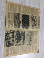 FOTOSPOR DERGİSİ - 12 AĞUSTOS 1969 - SAYI 153 - FİYATI 75 KRŞ - GALATASARAY - İSTANBULSPOR - MEHMET OĞUZ - PTT SPOR - DEMİR SPOR - CUMHUR BAHADIR - SABRİ KİRAZ - ES-ESLER SPOR - FENERBAHÇE YARIŞTA ÖNDE - CEM ATABEYOĞLU - 1969 SPOR TOTO SONUÇLARI - 1969 4,10,20 KOLONUK TAHMİNLERİ - TRABZON SPOR - İZMİR SPOR - ŞEKER SPOR - BALIKESİR SPOR - ÖZKAN KORKUTER - METİN GÖREN - SEZER DOĞAN - GÜNER SUNGURTEKİN - OSMAN ASLAN - BEŞİTAKŞIN BÜYÜK UMUTLAR BAĞLADIĞI NİHAT İLE GÜRAY