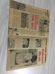 FOTOSPOR DERGİSİ - 12 AĞUSTOS 1969 - SAYI 153 - FİYATI 75 KRŞ - GALATASARAY - İSTANBULSPOR - MEHMET OĞUZ - PTT SPOR - DEMİR SPOR - CUMHUR BAHADIR - SABRİ KİRAZ - ES-ESLER SPOR - FENERBAHÇE YARIŞTA ÖNDE - CEM ATABEYOĞLU - 1969 SPOR TOTO SONUÇLARI - 1969 4,10,20 KOLONUK TAHMİNLERİ - TRABZON SPOR - İZMİR SPOR - ŞEKER SPOR - BALIKESİR SPOR - ÖZKAN KORKUTER - METİN GÖREN - SEZER DOĞAN - GÜNER SUNGURTEKİN - OSMAN ASLAN - BEŞİTAKŞIN BÜYÜK UMUTLAR BAĞLADIĞI NİHAT İLE GÜRAY