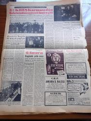 Ulus Gazetesi - 26 Ocak 1957 - Ortadoğu Planı Büyük Bir Çoğunlukla Kabul Edildi - Saman Yüklü Kağnı Yazan Fikret Otyam Yazı Dizisi- Öğretmenlerin İntibak Kanunu Meclis'te Çıktı - Kazım Karabekir'in Ölüm Yıldönümü - Bükreş Karması Ankara'dan Geçti - Hindistan Cumhuriyeti'nin 10. Yıldönümü - Altın Siyasetimiz Yazan Namık Zeki Aral - Sinema Film Tenkitleri Haberler Yazan Adnan Ufuk - Pamukbank - Ahmet Şükrü Esmer - İngiltere'nin En Ünlü Otomobil Firması Piyasaya XK SS Jaguar Modelini Çıkarmıştır - Bir Koca Kedi İçin Karısından Ayrılıyor - Sibirya Mahkumları Çeviren Mehmet Eser- Silviya Yüzme Havuzunda Çizgi Roman - Baykara Hz. Süleymanın Taşı Çizgi Roman - Ölen Kim Öldüren Kim Bulgar Casusu Selmanof'un Maceraları Yazı Dizisi - İngiliz Milli Takımının Eski Santraforu Tommy Lawton Bir Teklifi Reddetti - Esentepe Şarabı - Galatasaray'ın Bugünkü Çetin Maçı - Cumhuriyet Halk Partisi Ankara İl Balosu Ankara Palas Salonlarında