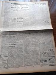 Ulus Gazetesi - 4 Nisan 1949 - Profesör Doktor Yavuz Abadan Köşe Yazısı - Avrupa İktisadi İşbirliği İdaresinin Yıldönümünde Devlet Bakanı B. Nurullah Esat Sümer Bir Mesaj Yayınladı - Marshall Planından Yardım Kömür Havzamıza Bu Yıl On Milyon Dolar Sarfedilecek - Güreşçilerimiz 8 0 Galip Geldi - İsrail Ürdün Mütarekesi Dün İmzalandı - Bayındırlık Bakanı B. Şevket Adalan'ın Demeci Yeni Porsuk Barajı Vazifesini Yapmıştır - Kaçırılan Kızlar Yazan Gerard Fairlie Yazı Dizisi - - İsviçre Silahlı Bir Tarafsızlık Güdecek - Beşiktaş Vefa'yı 1 0 Yendi - B. Cevdet Kerim Nazilli Fahri Hemşehrisi Seçildi - Suriye Hükümeti Başkanı Albay Hüsnü Zaim De Komünistlere Aman Vermeyecek - Airmec İngiliz Radyoları - Mithat Fenmen Konseri - Austin Otomobil - Ahmet Aypar Türkiye Maraton Rekoru Kırdı - Suriye Milli Takımı Geliyor - Birinci Ve Üçüncü Küme Puan Cetveli - Mülkiye Kupası