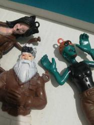 Fortnite figür oyuncak anahtarlık set koleksiyon dekor hediye nostalji tasarım süs hobi eğlence vintage aksesuar promosyon reklam Hediyelik dekorluk retro. Kenarlarında anahtarlık takma yerleri mevcuttur