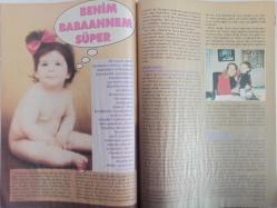 Kadınca Aylık Aktüalite Sinema Tiyatro Müzik ve Magazin Dergisi - Sayı: 206 - Ocak 1996 - Önsöz - Gözümüzden Kaçmayanlar - Dağarcık - Öpülecekler Biber Sürülecekler - ''Kız Çocuklarının Yazgısı 96'da Değişmeli'' - Leyla Alaton - Kadınlara ve Kadın Sorunlarına İlişkin Haberler - Fatih Terim - Rafet El Roman - Sibel Alaş - Ne evlilik, Ne Birlikte Yaşam - Sandıktan Yine Bıyıklı Meclis Çıktı - Sevgilinizin Annesi Ne Der, Ne Demek İster? - Bu Teklifin Kadınlar ve Erkekler İçin Anlamı Çok Farklı - Şiddete Uğrayan Kadınların Merkezi - Güçlü Erkeklerin Gizemi - Sonunda Ben de Evlendim - Binbir Kadın Masalları - Erkekler Nelere Ağlıyor? - Rahat, Şık ve Kadınsı: Spor Giysiler - Giysiden, Cam Eşyaya ve Aksesuara Kadar İlginç Ürünler - Tutku ve Arzu Dolu Bir Sevişme - Sergi, sinema, tiyatro, konser, kitap - Astrolog Hülya Koçak fotoğraf ve haberi - Tam Takım Dergi