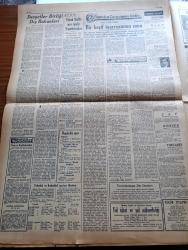 Ulus Gazetesi - 12 Mart 1949 - Profesör Doktor Yavuz Abadan Köşe Yazısı - Cumhurbaşkanı İsmet İnönü'nün Dünkü Kabulleri - Almanya'dan Amerikan Askerî Kıtalarına Takviye Gönderiliyor -  Cenova'daki Güreşlerden İlk Resimler - Yaşar Doğu Sartiri'nin 3 Dakika 32 Saniyede Sırtını Böyle Yere Getirdi - Gazanfer Kunt Telsizle Bildiriyor Bugünkü Güreşler Çok Çetin Olacak - Denizyolları İçin Kredi Talebimiz - Halkevi'nde İsviçre'de Dağcılığa Dair Bir Film Gösterildi - Bir Hollanda Takımı Geliyor - Sovyetler Birliği Dış Bakanları Yazan Profesör Rıfkı Salim Burçak - Erzurum'un Düşman İşgalinden Kurtuluşunun 31. Yıldönümü - Telgraf Telefon Radyo Haberleri - Yüksek Okullar Arası Maçlar 19 Mart'ta Başlıyor - Atlet Mustafa Kaplan'ın Cezası Bitti - Kayakçılar Ayaş Beline Gidecekler - Filistin İçin Çarpıştığımız Günler Yazan M. Şevki Yazman Yazı Dizisi - Berlin'de Ölüm Çeviren Orhan Veli Kanık Yazı Dizisi - Sanatçı Necla Murat Tabarin Bar'da - Tıp Balosu Ankara Palas - Reosil Tablet Ve Şurup