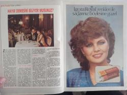Kadınca Aylık Aktüalite Sinema Tiyatro Müzik ve Magazin Dergisi - Mart 1983 - Fatma Girik - Hümeyra - Füsun Önal - Eurovision ve Türkiye Elemeleri - Deniz Akbulut - Türk Sanat Müziğinin Memureleri - Selim Soydan - Evlilikte Aşk Neden Biter?  Constance'ın Boşluğunu Ceyar Dolduracak - Meryl Streep - Bunları Biliyor Musunuz? - İş mi Kurmak İstiyorsunuz? - Hayır Demesini Biliyor Musunuz? - İlk Aşkınızı Anlatın - Yerli Moda - Patronlu Modeller - 83 Modası ve Çelişkiler - Seks Sırasında Kadınlar Nelerden Hoşlanır? - Erkekler Neden Cinsellikten Kaçar? - Bir Hekimin Günlüğünden - Bir Erkeği Seksi Kılan Nedir? - Varis Konusunda Bilinmeyenler - Doktorunuz ve Siz - Çocukta Çalmanın Nedeni? - Gözümüzden Kaçmayanlar - 40 Yaşında doğum Neden Olmasın? - Satıcılar ve Müşteriler - Becerikli Kılıflar - Onu Seviyorum Ondan Nefret Ediyorum - Bahama Adaları  -Kilimi Siz Dokuyabilirsiniz - Monroe Dudaklar Yine Moda fotoğraf ve haberi - Tam Takım Dergi