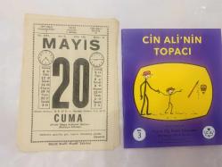 20 Mayıs 1977 hediyelik orijinal Saatli Maarif takvim yaprağı (Cin Ali kitabı hediyeli:)