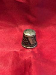 Gümüş savatlı yüksük