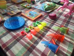 Çeşitli dönem oyuncakları toplu satış. (açıklamayı oku)